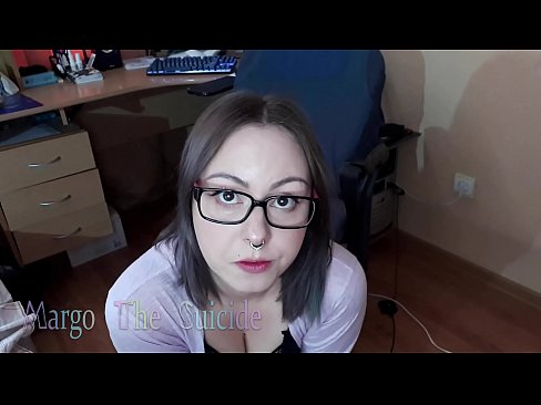 ❤️ Seksi djevojka s naočalama duboko siše dildo na kameri Seks video na bs.pornsexer.ru ❌